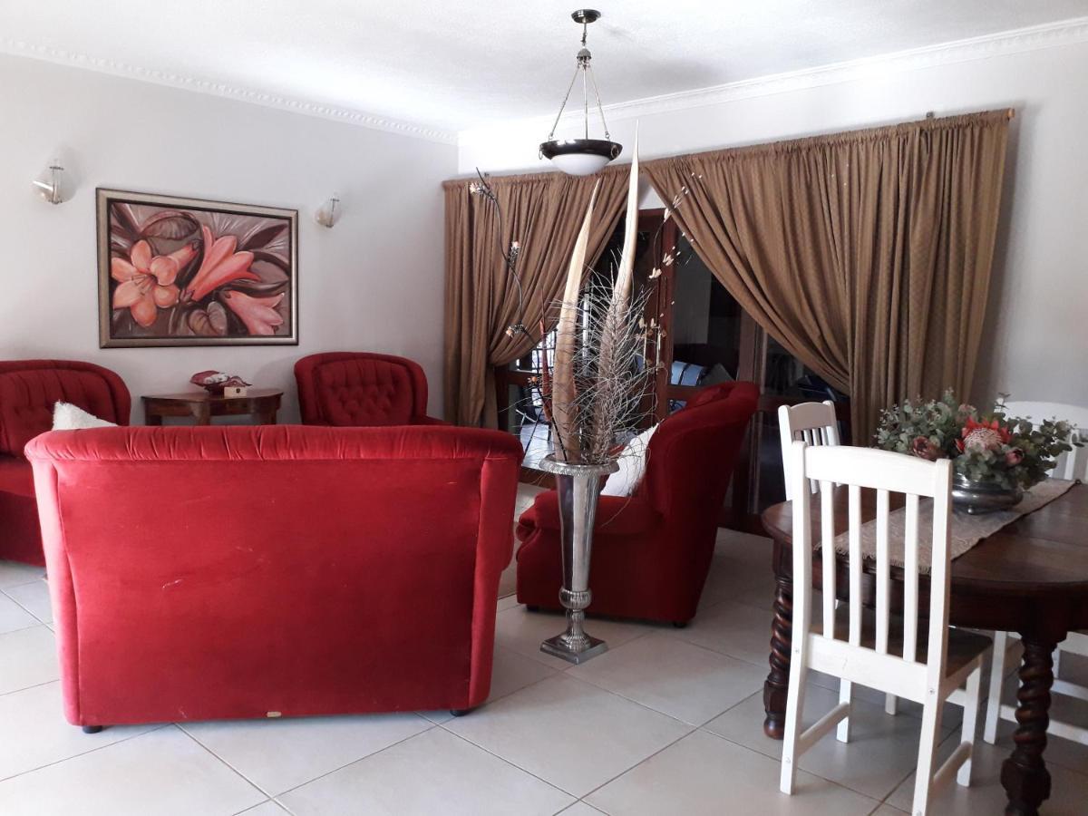 Tuscany Vryburg Екстер'єр фото